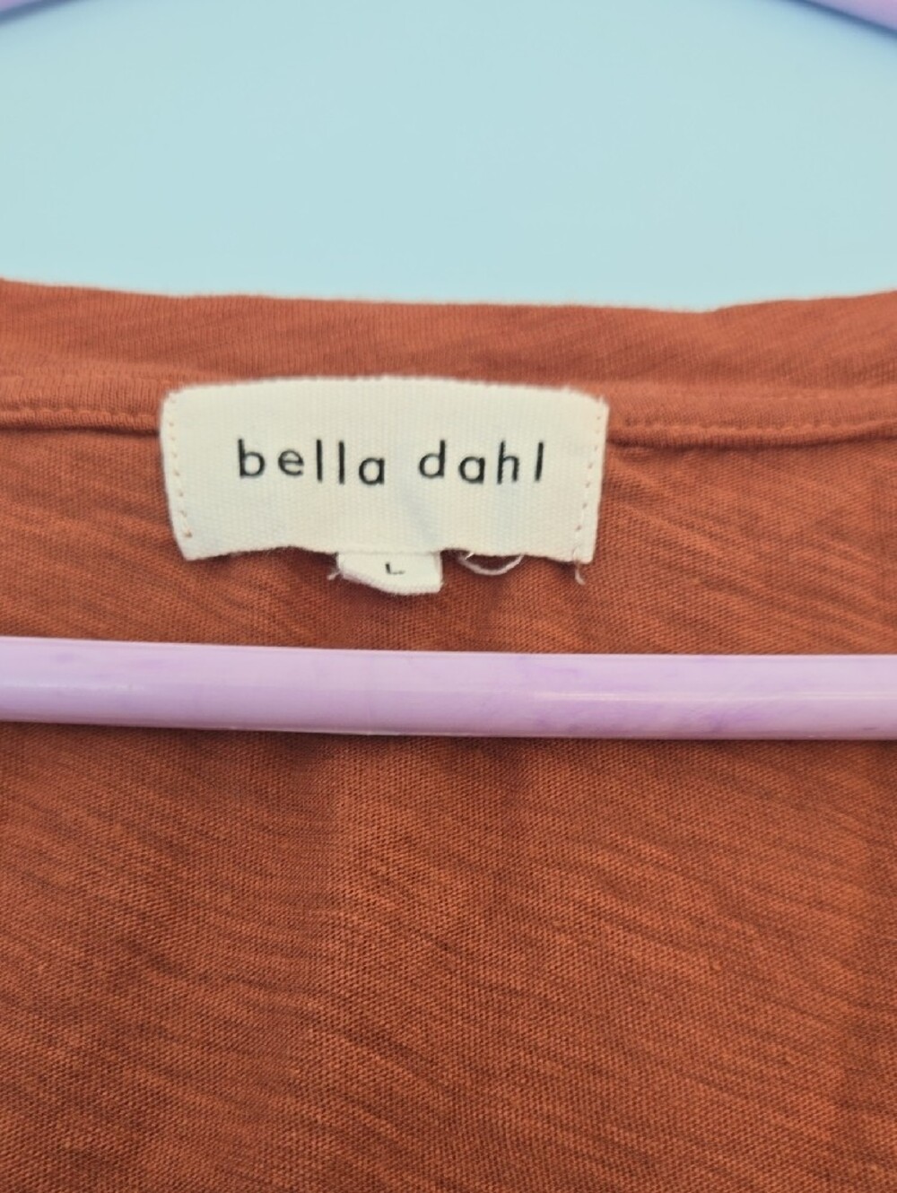 Bella Dahl Rust V-Neck Short Sleeve Tee Modal Cotton L - Picture 2 of 4